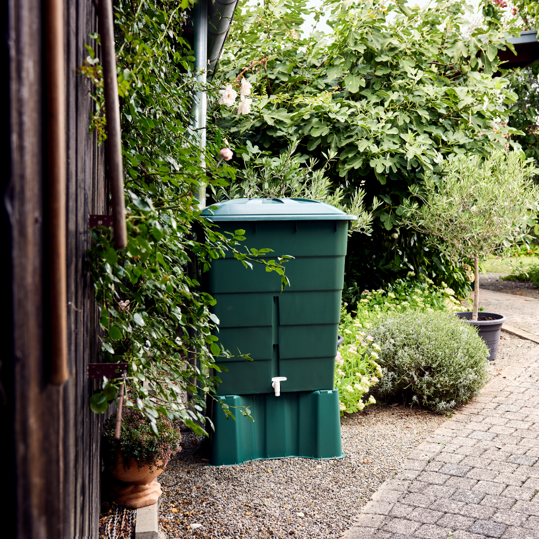 Garantia Square Water Butt 300 litre Green Complete